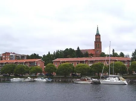 Savonlinna Inn *